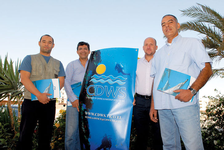 Inspektörsteamet från Chamber of Diving & Watersports. Från vänster Amr, Hussein, Ihab och Hazem.
CDWS – Egypten rensar upp bland dykcentren