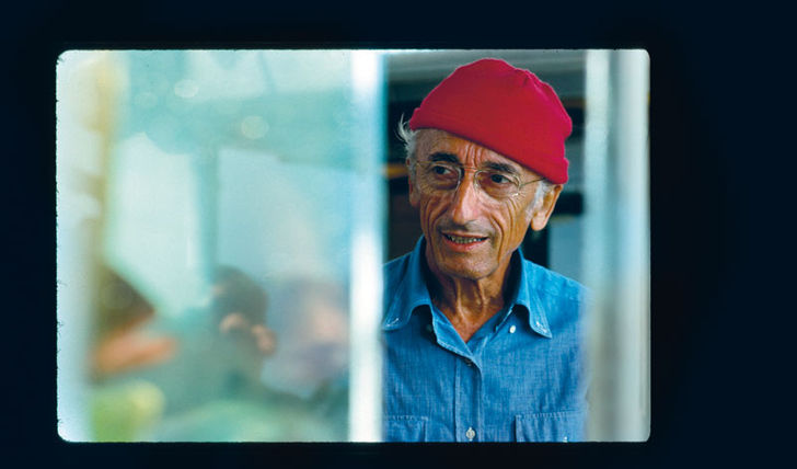 Bland de som kände honom kallades Jacques-Yves Cousteau alltid för JYC (uttalas jiik). Jacques-Yves Cousteau - 100 år