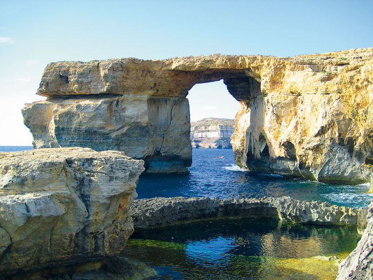 Azure window. Som ett enormt fönster ligger detta populära utflyktsmål mitt i Gozos kanske intressantaste dykområde, Dwerja. Gozo – Dykpärlan i Medelhavet