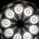 LED-lampan (Light Emitting Diode=LED) har ett flertal dioder som utstrålar ljus. Lampan ger ett vitt ljus, har hög hållbarhet, dioderna har lång livslängd och drar lite ström. Videoskolan del 1 – att välja utrustning
