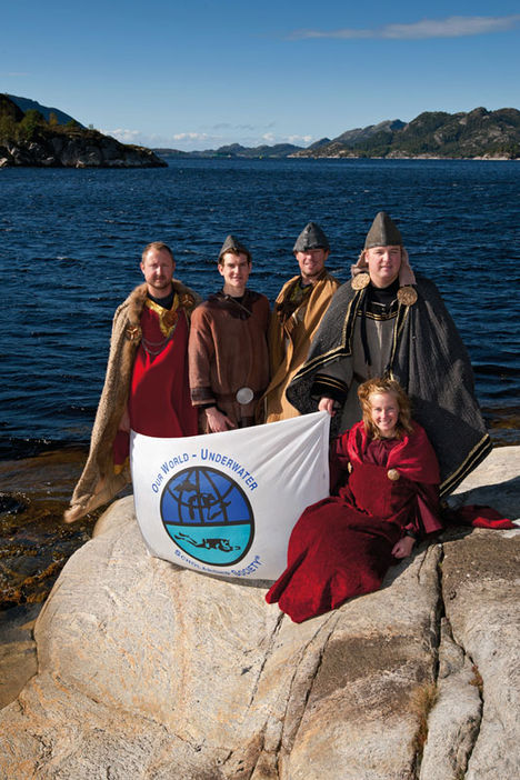 Några av de ”vikingar” som var med på Nordic Photo Event. Från vänster: Lars Kirkegaard, Will Arlidge, Christian Skauge, Alex Mustard och Ingrid. OWUSS-scholarship – Ingrids dagbok december