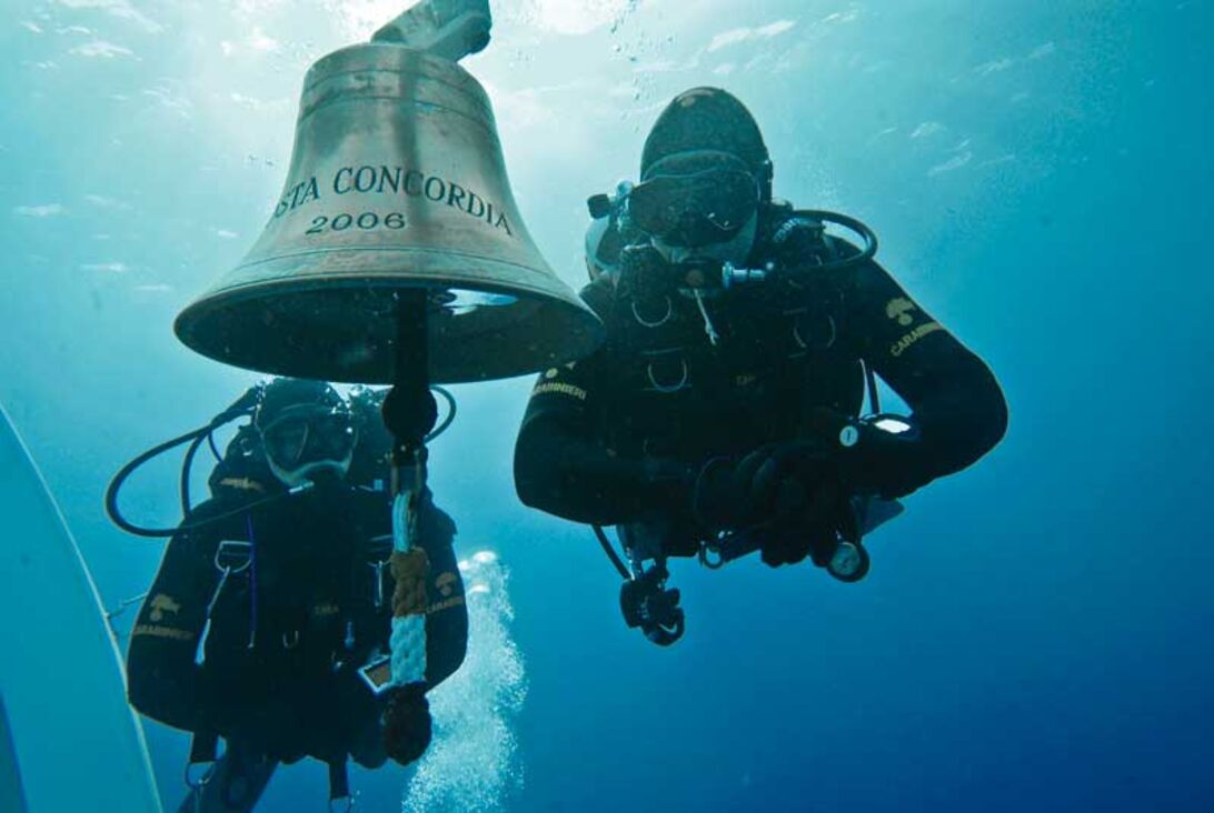 Efter katastrofen – dykarna som gör jobbet på Costa Concordia