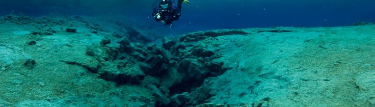 Island – dykning mellan två kontinenter